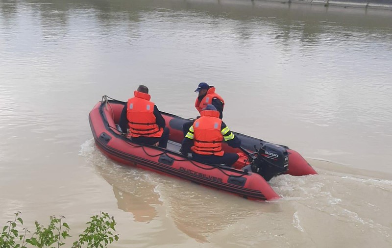Asistent de la UPU Vâlcea, plecat la pescuit, găsit înecat în râul Olt