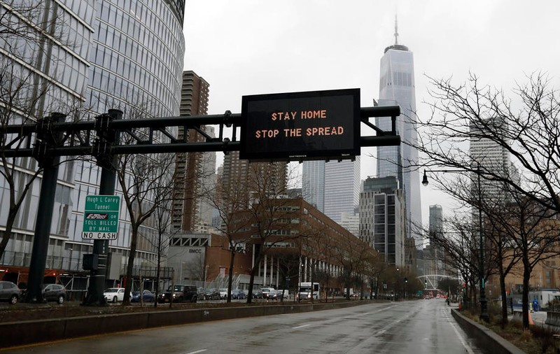 Interdicţia de circulaţie pe timpul nopţii prin New York a fost ridicată de primarul Bill de Blasio
