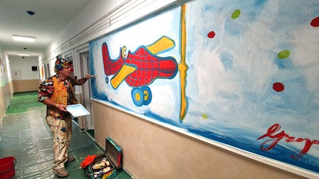 Gregorio Mancino, decorând holul
