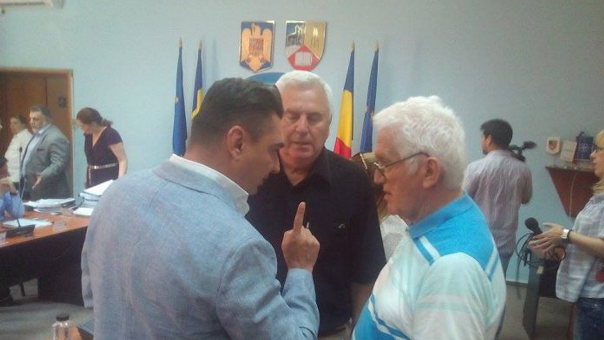 Ce condiții trebuie să îndeplinească Petrolul 52 Ploiești pentru a primi marca de la Primărie. Liga I, în patru ani!