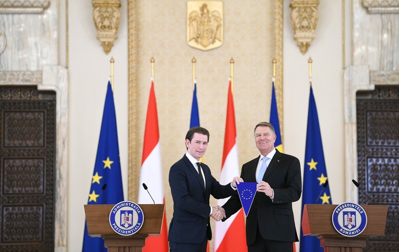 FOTO | România a preluat simbolic președinția Consiliului UE de la Austria. Cancelarul Sebastian Kurz, întâlniri cu președintele Klaus Iohannis și premierul Viorica Dăncilă