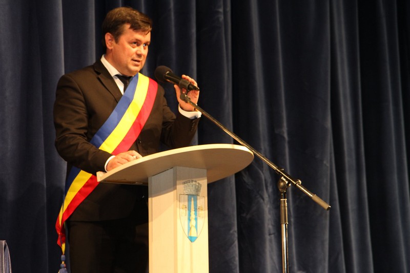 Primarul Marcel Romanescu