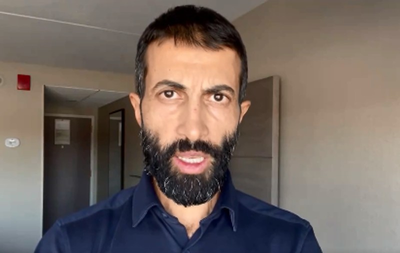 Fiul cofondatorului Hamas: „Dacă nu sunt eliberați toți ostaticii, Israelul trebuie să execute toți ucigașii din închisori, inclusiv pe tata”