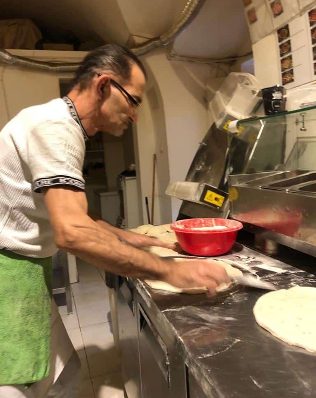 VIDEO. Povestea lui Marco, bucătarul italian din Cluj care i-a gătit lui Emil Boc. „Am pasiunea de a face mâncare pentru oameni”