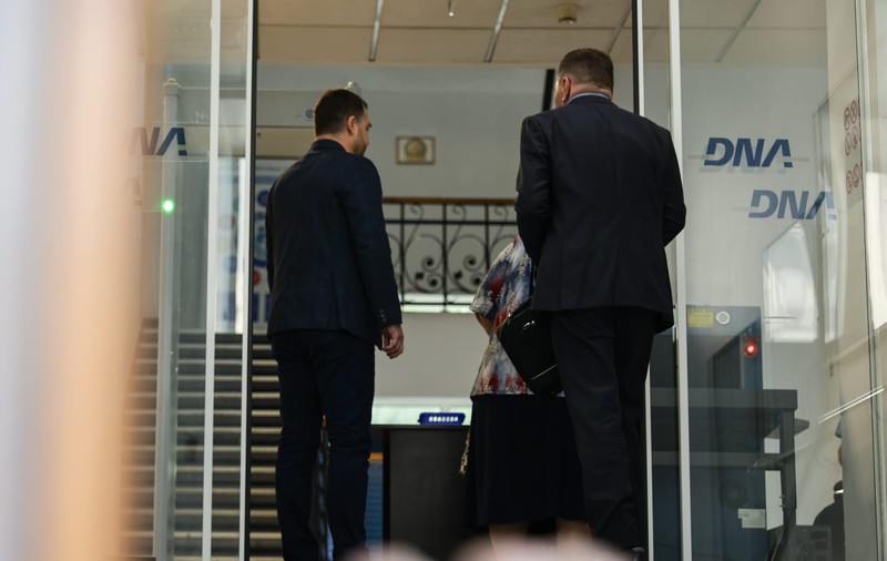 Ciprian Ciucu rămâne sub control judiciar în dosarul mitei electorale. Contestația depusă de primarul Bucureștiului a fost respinsă