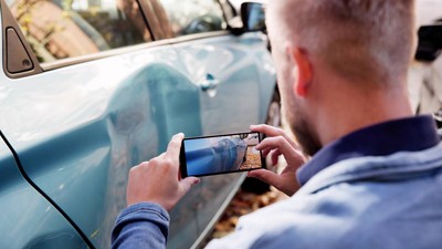 16.000 de români cu RCA la DallBogg află ce trebuie să facă și cine le dă banii în caz de accident. ASF: „Retragerea licenței nu schimbă responsabilitatea”