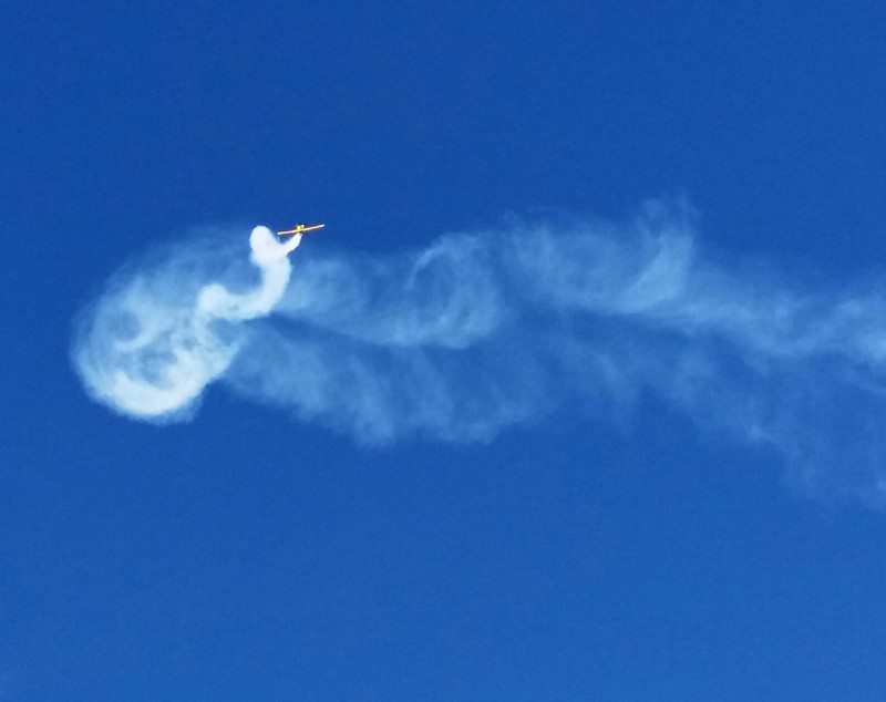 FOTO Spectacol pe cer la Aerodromul de la Strejnic