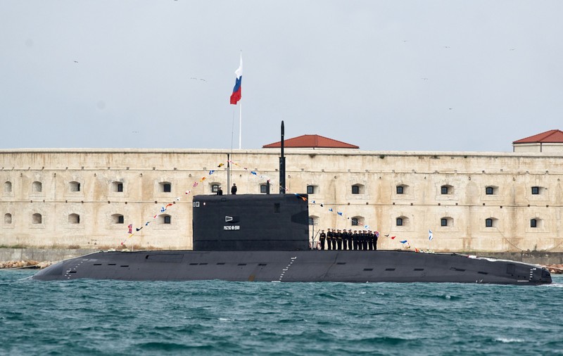 Război în Ucraina, ziua 892 | Ucrainenii anunță că au scufundat un submarin rus în Sevastopol: "A ajuns pe fundul Mării Negre"