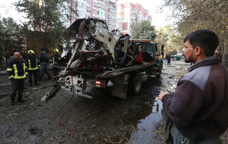 Un cunoscut jurnalist afgan, ucis într-un atentat cu bombă la Kabul. Mașina în care se afla a explodat
