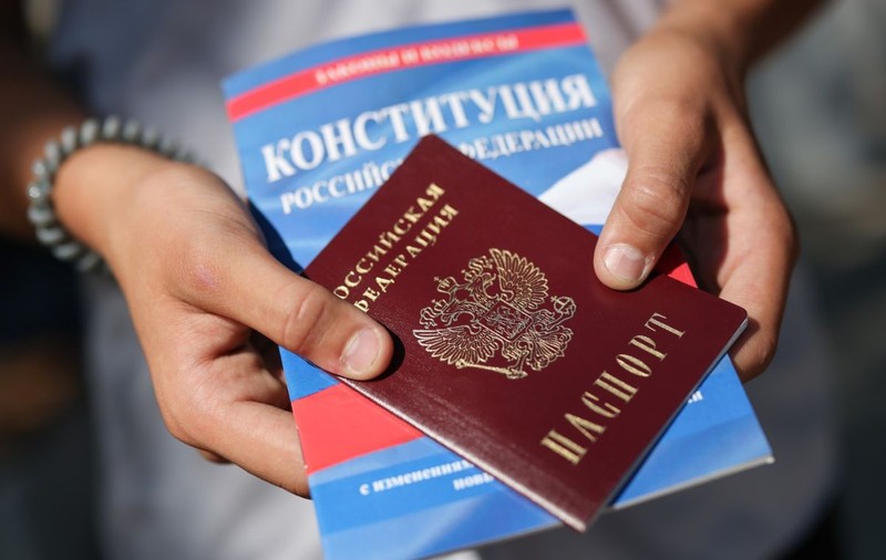 Rușii nu vor mai putea obține vize Schengen cu intrări multiple. Care sunt excepțiile