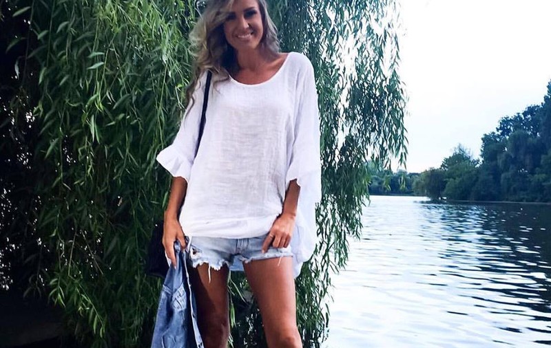 EXCLUSIV/ Diana Munteanu dă timpul înapoi în cabinetul esteticianului. Tinerețea iubitului a început să o sperie