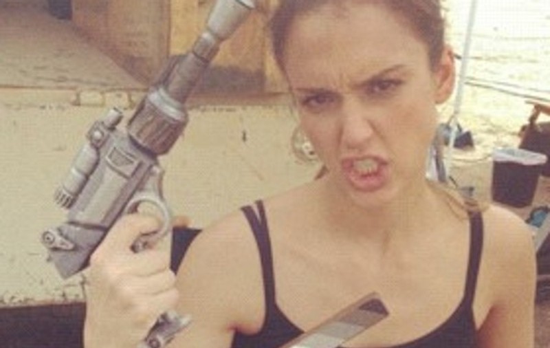 Jessica Alba, cu pistolul la tâmplă! "Ajunge o astfel de imagine, nu o vrem și pe a doua” | FOTO