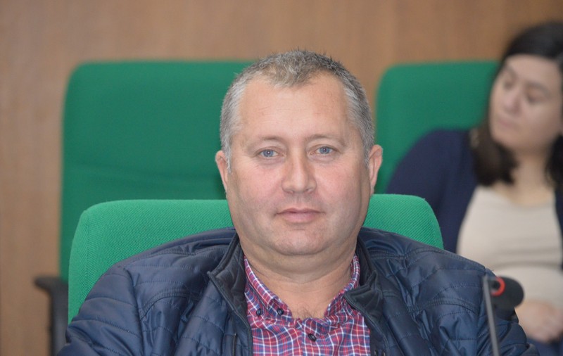 O comună întreagă din Vaslui, blocată de justiție după alegerile parțiale din 5 noiembrie. Peste 100 de oameni nu-și pot lua salariile