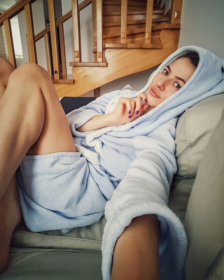 Cum s-a pozat Lidia Buble. "Dezbrăcato... te vede Răzvan"