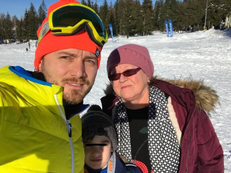 Tavi Clonda își aniversează mama. Ce mesaj i-a transmis artistul