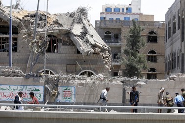 Clădiri bombardate din Yemen FOTO: EPA