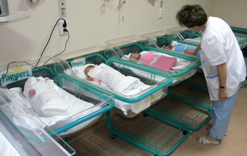 O gravidă infectată cu Covid-19 a murit la Timişoara, la Terapie Intensivă. Bebelușul a fost salvat