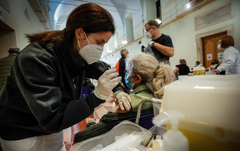 O nouă zi cu mai puțin de 50.000 de persoane vaccinate, în ultimele 24 de ore. Câte s-au imunizat cu prima doză