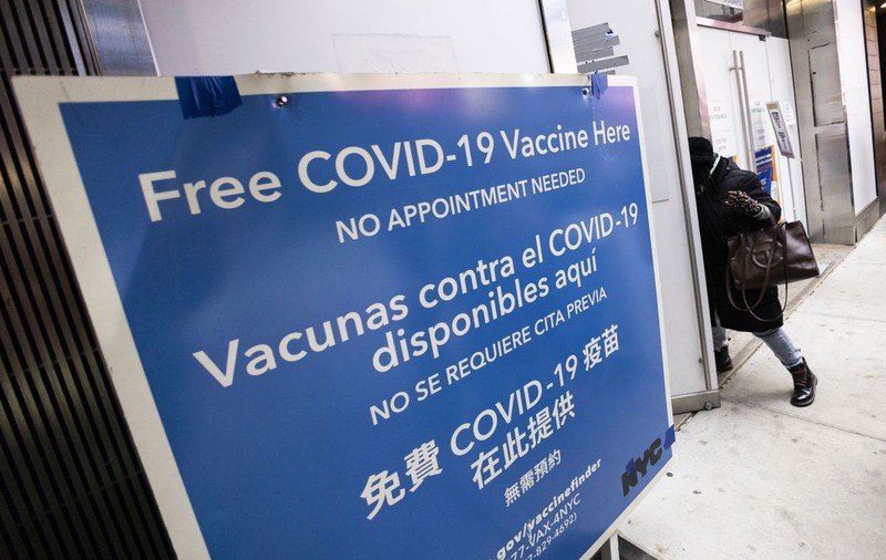 Experții americani intenționează să recomande folosirea vaccinurilor ARN mesager în detrimentul serului Johnson&Johnson