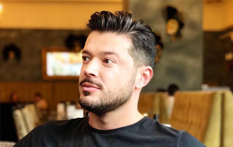 Cum arăta Victor Slav în copilărie. "Rahitic mai erai!"