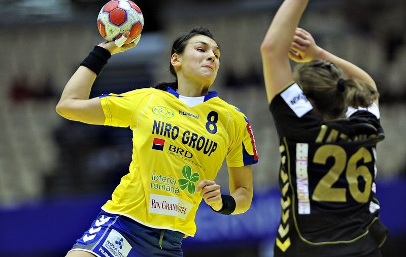 România s-a calificat în semifinalele Europenelor de handbal!