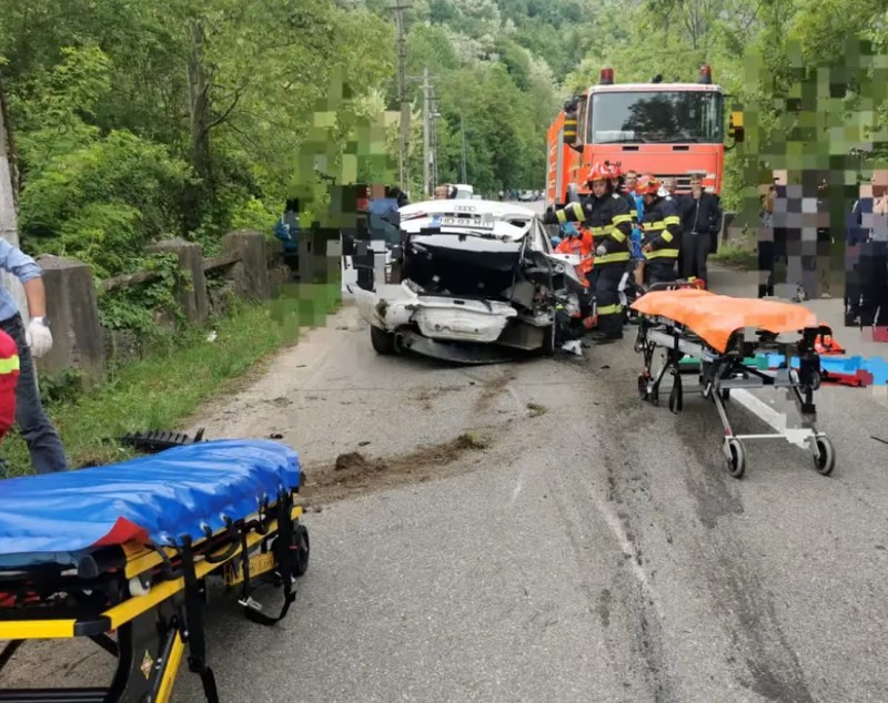Un tânăr de 21 de ani, mort într-un accident produs de un șofer băut, în județul Hunedoara