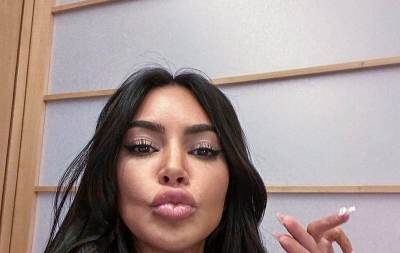 Kim Kardashian, apariție de neratat la plajă. A purtat un costum de baie în valoare de 7.000 de dolari