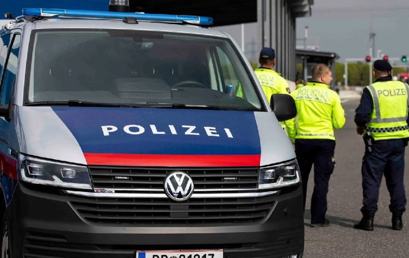 Motociclist de 23 de ani, prins de același radar de trei ori într-o zi, în Salzburg: „Viteză-record”