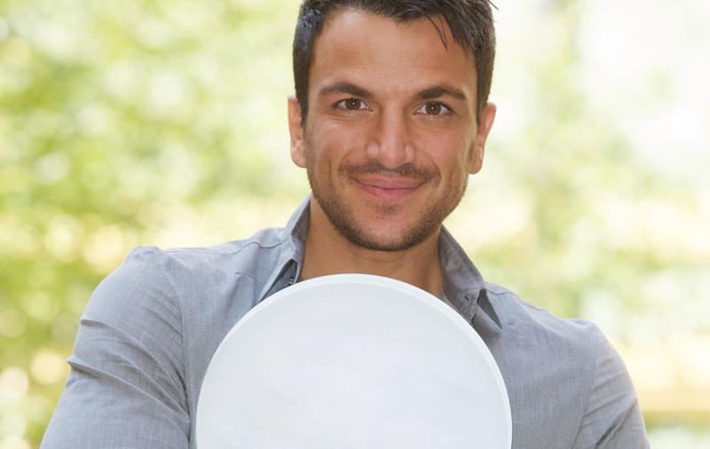 Peter Andre s-a prăbuşit pe stradă, cu dureri în piept