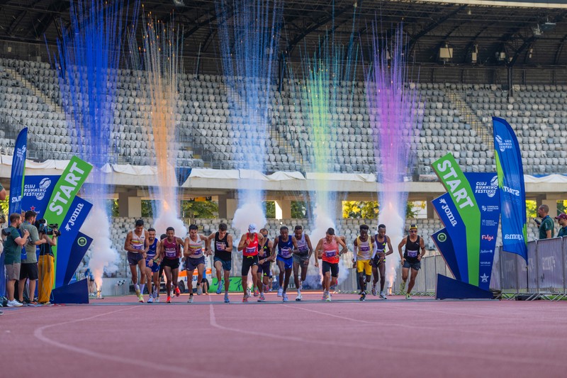 Start în cursa de 10K elite masculin, la Cluj Running Festival