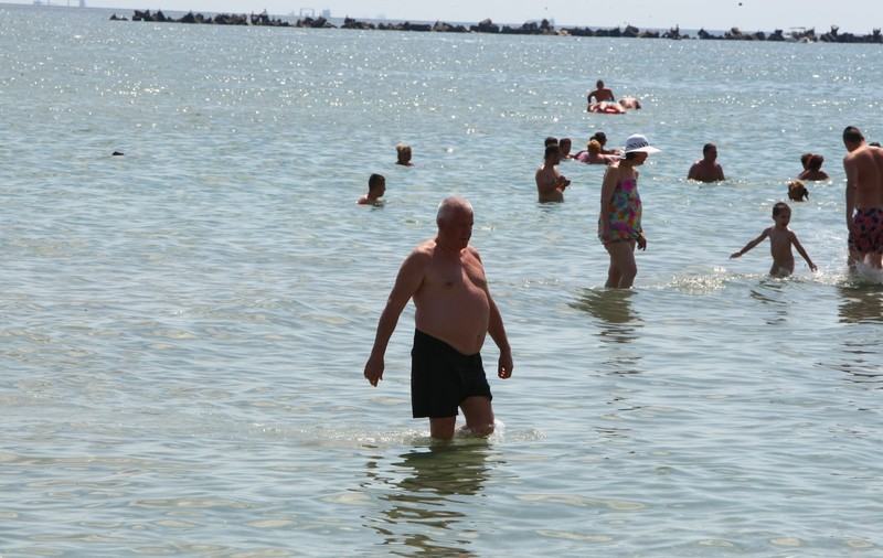 Liga I e în HAOS, Mitică stă cu BURTA la soare! | FOTO