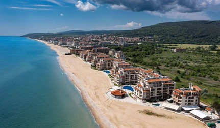 Vedere aeriană asupra stațiunii balneare Obzor de la Marea Neagră, în Bulgaria. Foto: Profimedia Images