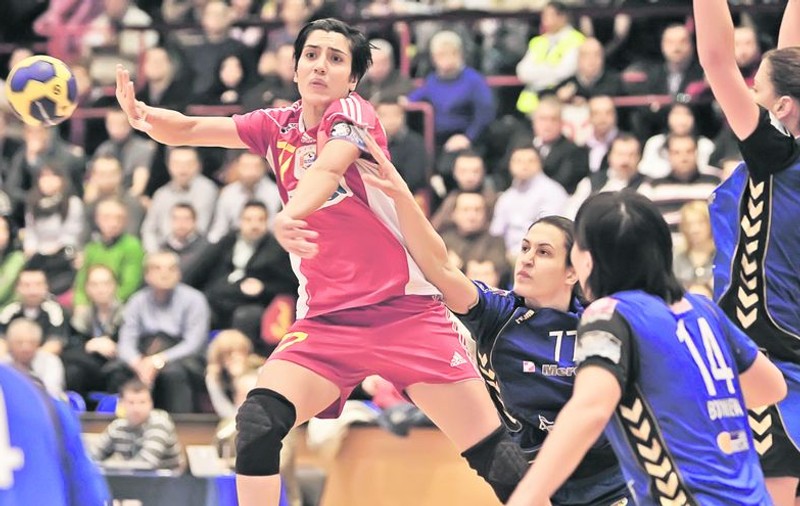 Fosta mare handbalistă Mariana Târcă nu suportă comparaţiile între antrenorii români şi cei străini