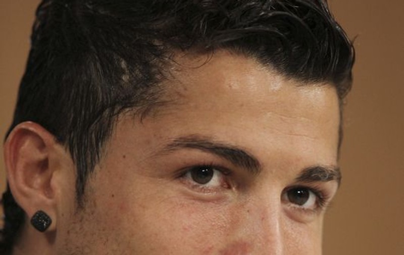 Cristiano Ronaldo se mândreşte cu o nouă cucerire
