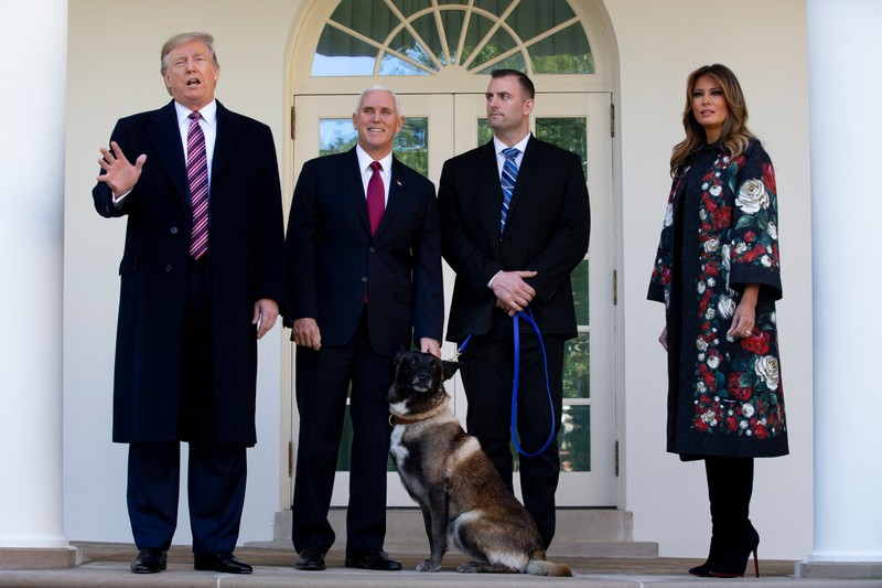 Conan a fost primit la Casa Albă de Donald și Melania Trump și de Mike Pence FOTO: EPA