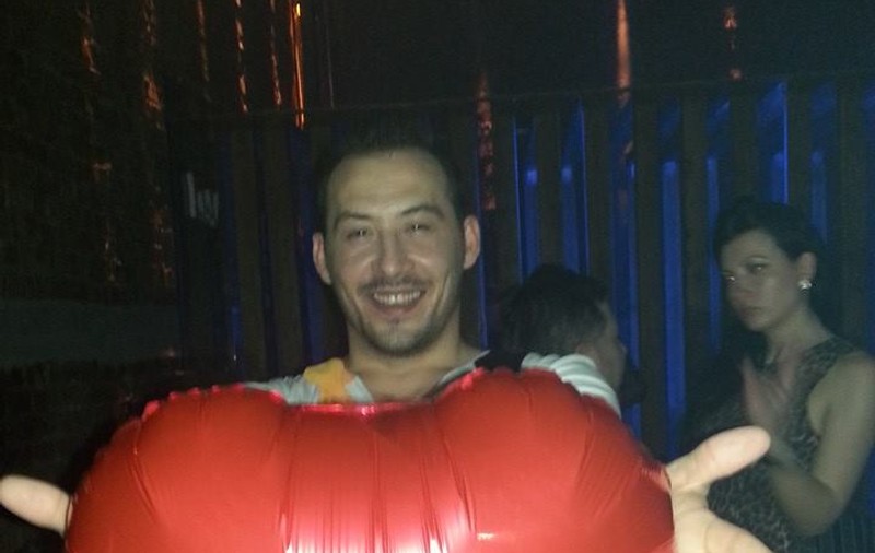 CÂT DE FRUMOASĂ E IUBITA LUI ŞTEFAN STAN! Uite-i împreună, la petrecerea Viva! | FOTO ÎN ARTICOL