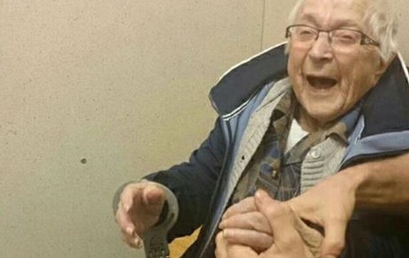 O femeie din Olanda în vârstă de 99 de ani a fost arestată pentru scurt timp. Care este motivul