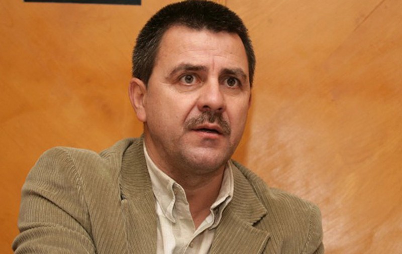 SCANDALUL PRIMELOR! Auraș Brașoveanu confirmă informația conform căreia ”băieții de comitet” vor bani de pe urma calificării la Euro 2016! ^Justificarea este însă fabuloasă: ”Dacă tot dăm cu subsemnatul pe la DNA...”