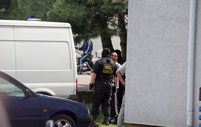 EXCLUSIV | Ucigașul lui Marian Cozma a fost eliberat în secret, cu patru ani înainte de termen, pentru ”bună purtare”! Sztojka a dat petrecere