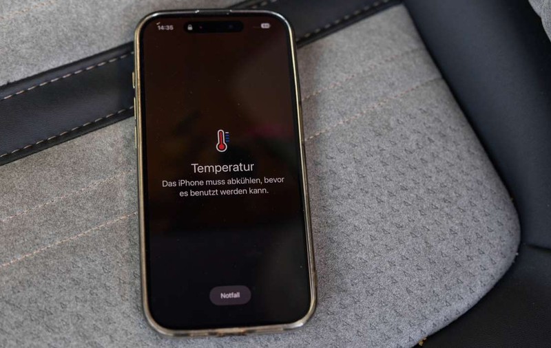 De ce nu trebuie să pui niciodată telefonul fierbinte în frigider: riscurile ascunse și cum se răcește corect un smartphone când e cald afară