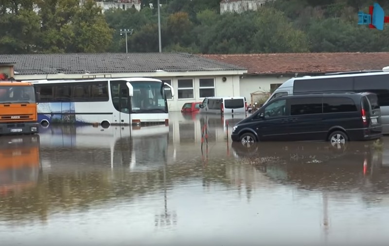 VIDEO| Inundații fără precedent în Dubrovnik, Croația. În trei ore a plouat cât în 6 luni
