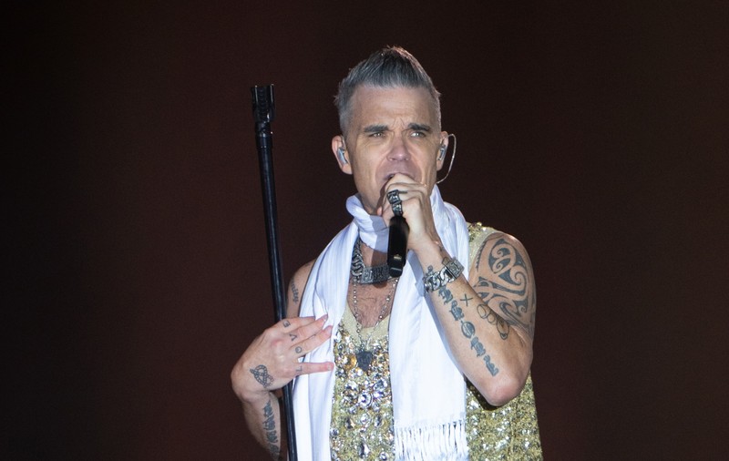 Un organizator de evenimente cere daune de 25 de milioane de euro de la Primăria București. Festivalul său a fost anulat din cauza concertului lui Robbie Williams