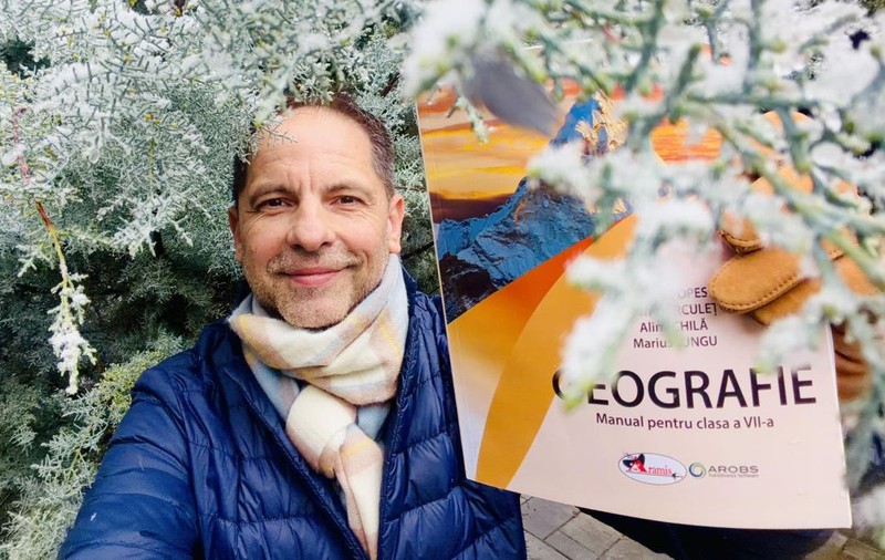 Ce a citit Dan Negru din manualele școlare după avertizările de ger ale meteorologilor: „Copiii învață normalitatea, altcineva le predă frica”