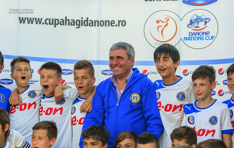 Academia ”Gheorghe Hagi” merge în Brazilia