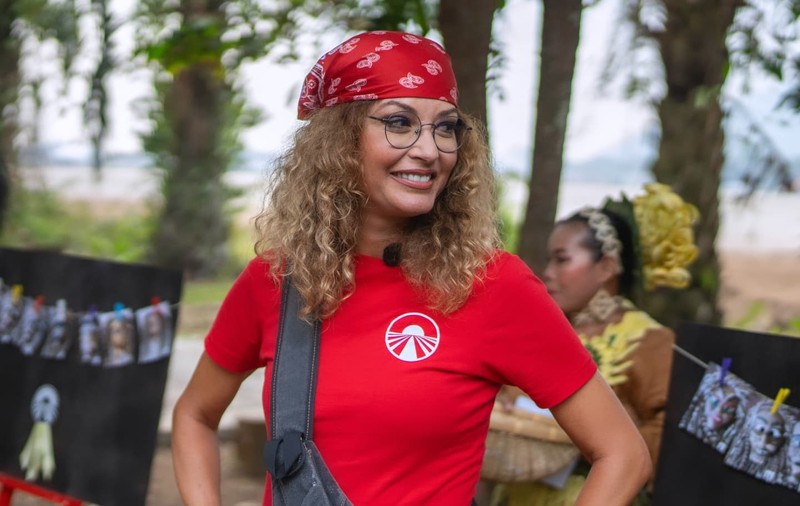 Anca Țurcașiu, noi imagini cu iubitul ei. Cum au fost surprinși la plajă. „Mă duc cu gândul că aș putea trăi mereu acolo unde este vară mereu”