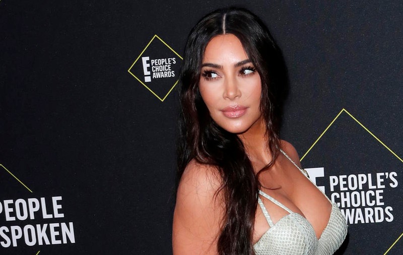 Ipostaza în care s-a fotografiat Kim Kardashian. A adunat peste 3 milioane de like-uri