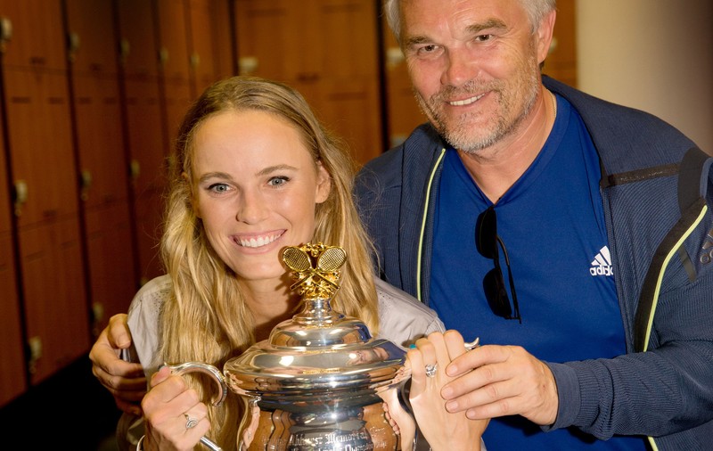 Mesajul primit de Caroline Wozniacki de la tatăl ei, înaintea finalei cu Simona Halep de la Australian Open
