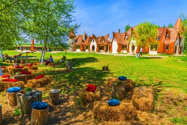 Activitati la Castelul de Lut Valea Zânelor