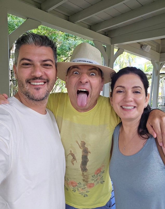 Cum s-a fotografiat Dan Negru în vacanța din Mauritius după ce soția lui, Codruța, a ajuns pe prima pagină în presă