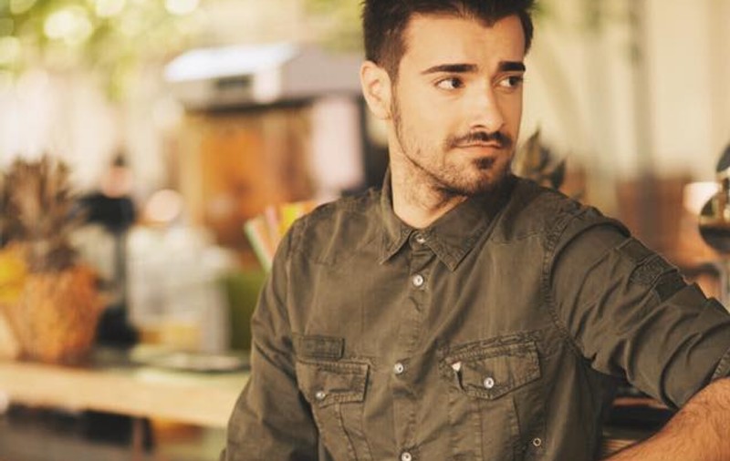 EXCLUSIV/Liviu Teodorescu a refuzat toate concertele ca să stea cu mama lui de Crăciun